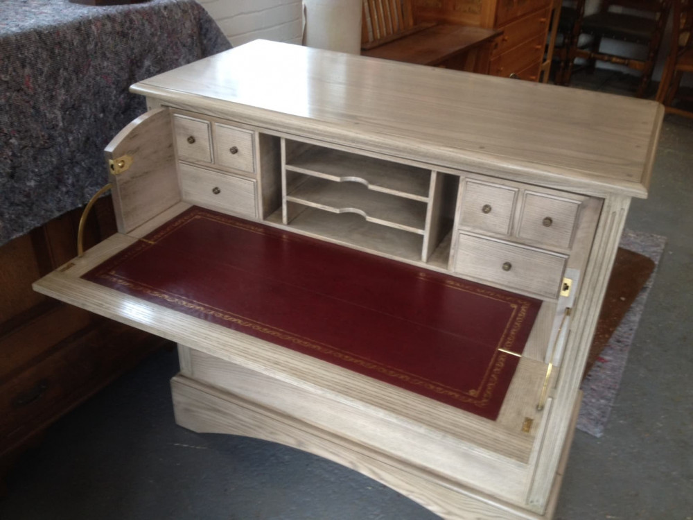 Secretaire with leather inlay