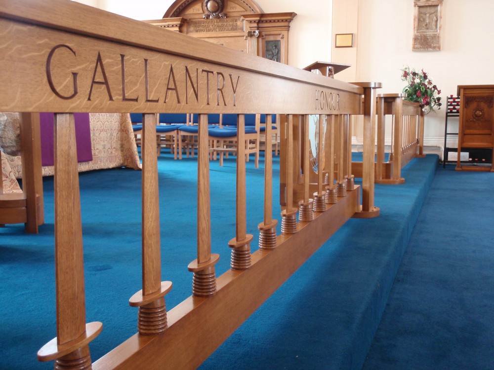 Communion rail Gallantry and Honour carving