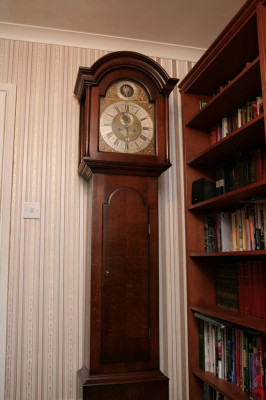 Grandfather clock cabinet
